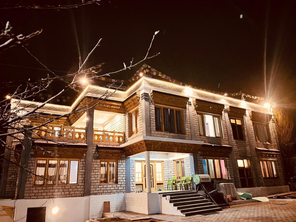 Ladakh Country Inn Léh Exteriér fotografie